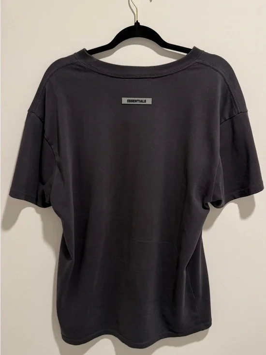 Essentials FOG Grey Logo T-Shirt - Picture 4 of 5